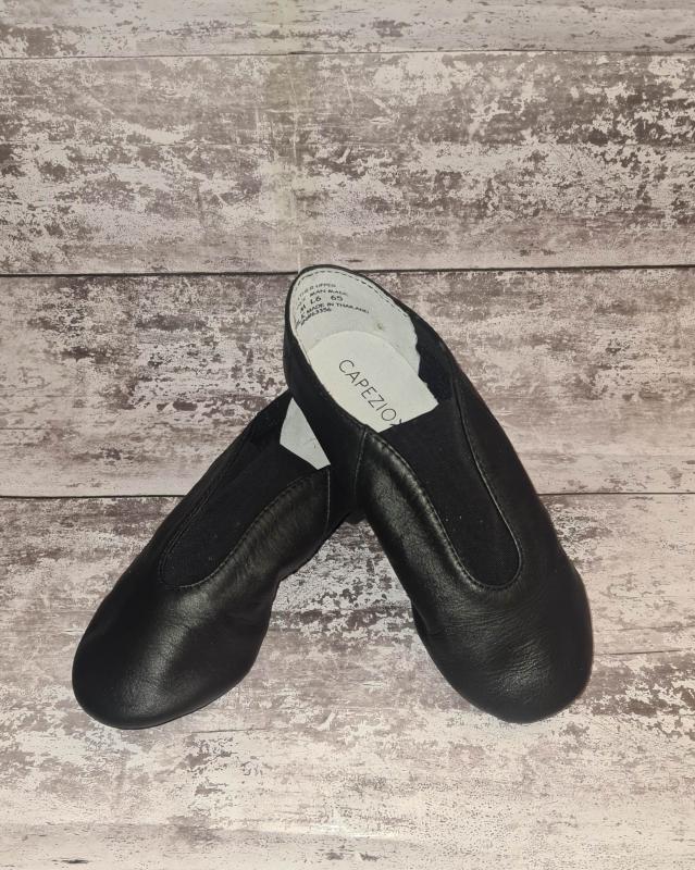 Capezio showstopper black jazz shoes